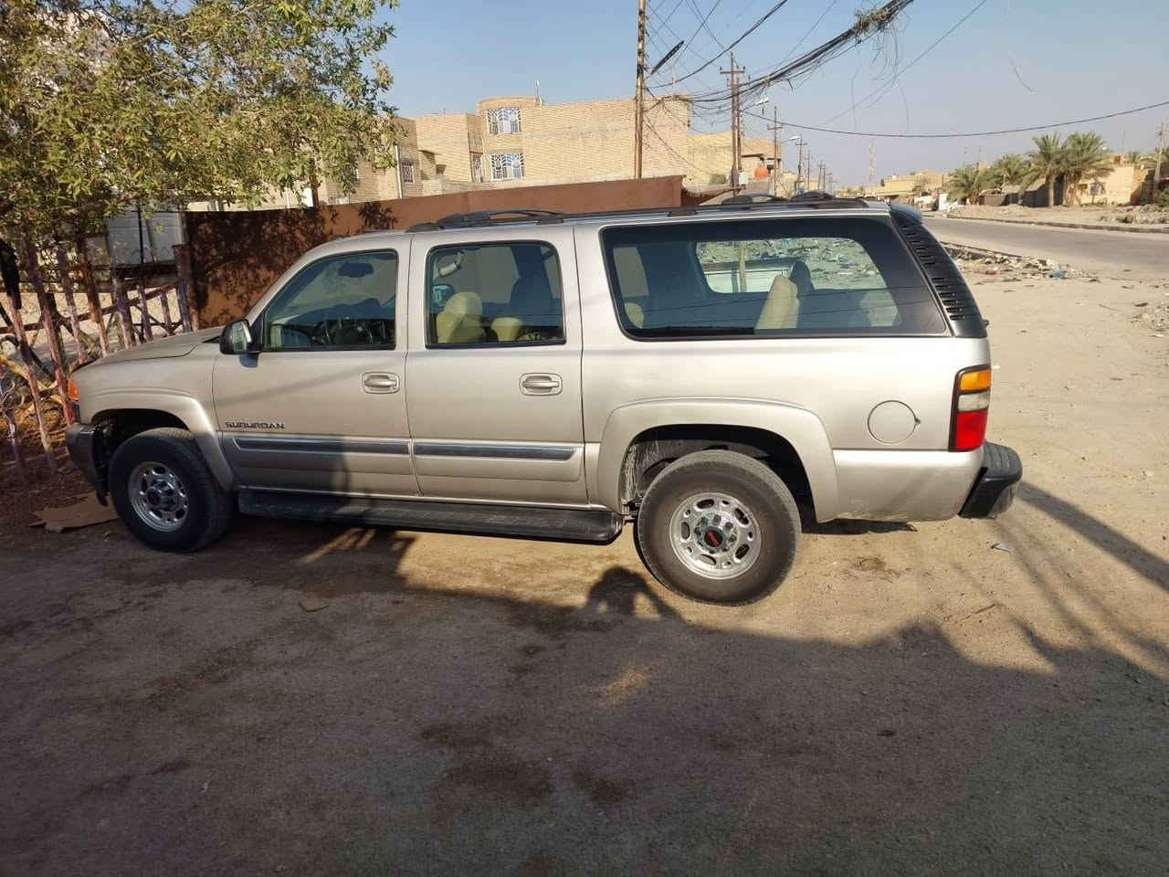 سلام عليكم جمسي فحل 2005سياره جاهزه مكينه وكير وحداديه سنويتهه 2027تنتهي راعيهه يريد تحويل سياره كفاله السعر 140وبيهه مجال رقم الهاتف ***********اخوكم مكلف بل نشر خابر علرقم وستفسرو منه ولسلام
