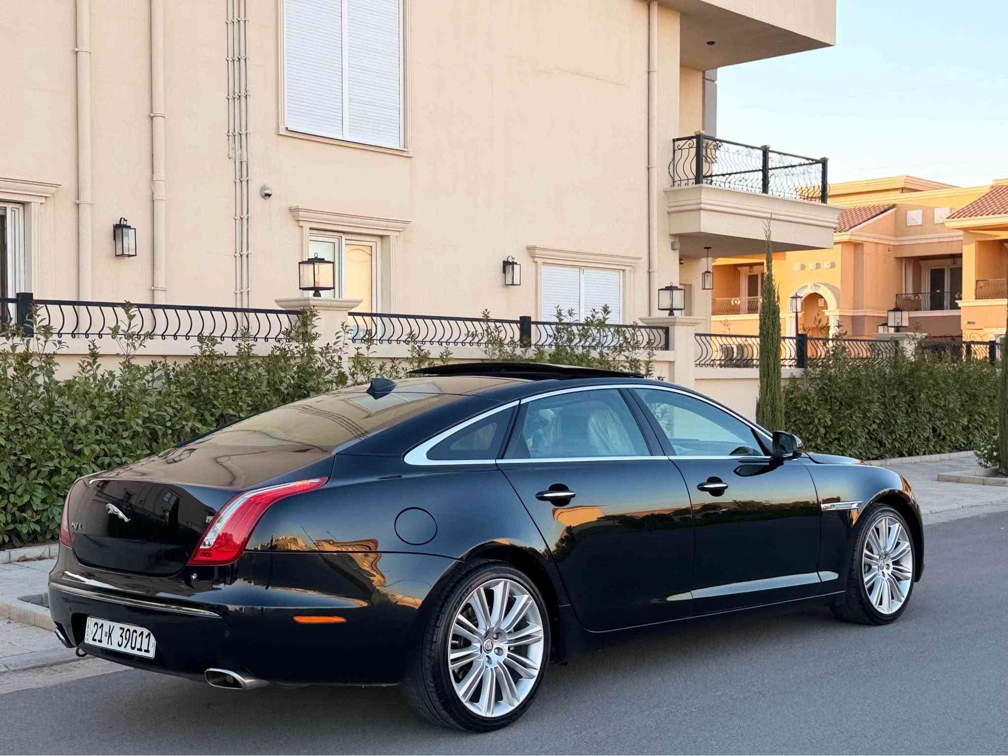 بسم الله الرحمن الرحيم/تبارك الله ماشالله📦
‏JAGUAR XJL 2011 فخامة 🧿
جاكوار_ XJL_موديل ٢٠١١ خليجي واحد علا واحد١/١
سيارة مواصفات خليجي باب طويل و پانوراما
-------------------------------------------
مكان🌆:أربيل                        سعر💵:١١٥🔥
115$مجال بصيط  🔥🔥
هاتف📲***********🔴 ///بي واتساب🔴

-------------------------------------------
محركV6 350 بدون سوبر بدون تيربو ارغب محرك
گير و محريك بشرط بدون صوت و صرف و خلل بشرط فحص
ماشية160 الف كيلومتر حقيقي
-------------------------------------------
سيارة مكفولة كفالة عامة من كير محرك بشرط فحص
بنسبه صبغ🔴(السياره بدون صبغ✔️سونار موجود)
-------------------------------------------
مواصفات
{{ بصمة - پانوراما - باب طويل - رادار - خمس پردة - صندوق شفت - كشنات جلد - كشنات تتفيئة و تبريد - كشن و ستيرن خزن - كشنات خلفي كهربا - تبريد مركزي - سيدي بوكس - مراي شفت - بريك بصمة - كاميرا - حصاص امامي و خلفي - زينون و ليد - فورميكا - شاشه كشن بعد 🔴}}
-------------------------------------------
اربع تاير ويل جديد حديد بدون مصروف
سيارة شرط بدون اى نواقص گير و موحريك و حدادي و كاهرباى كولة بشرط
سنوية و رقم جديد سنوي بأسمي تحويل غرامة بشرط
-------------------------------------------
انشالله يصير قسمه الي يعجبه🌹
0️⃣7️⃣5️⃣0️⃣4️⃣0️⃣3️⃣7️⃣5️⃣7️⃣3️⃣ أربيل, العراق

