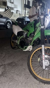دراجه للبيع قفاز كاوير حجم لمكينه 250cc 07834314860 اتصل وبيك خير وتدل...
