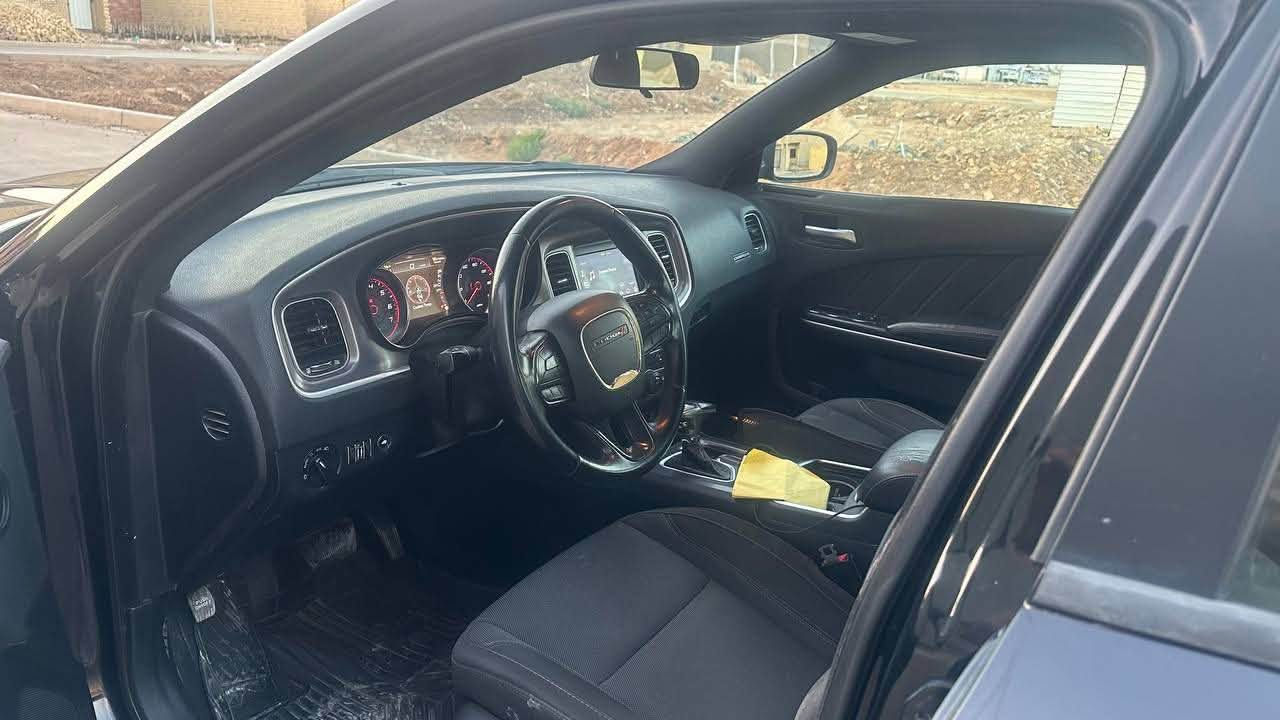 السلام عليكم
جارجر للبيع مواصفات sxt موديل ٢٠٢٠ وارد امريكي بدون ايرباك ولا دواخل 
السعر ١٨٨ ورقة وبي مجال بسيط 
للاسفسار *********** 
مكاني السماوة
