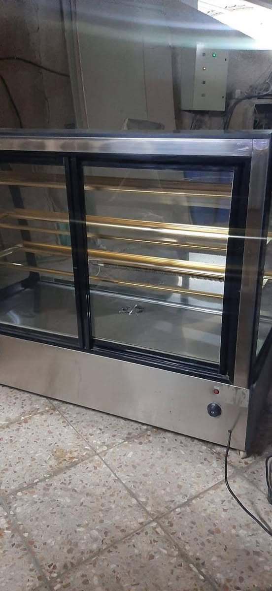 عارضة حرارية العدد 2 للبيع للاستفسار
***********
