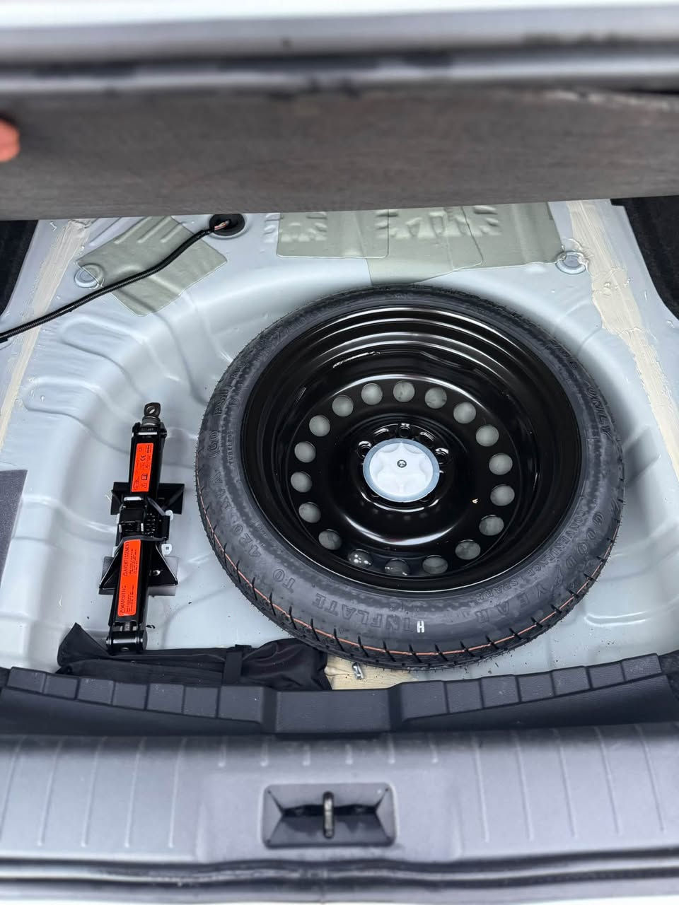 السلام عليكم اخوتي
Nissan sentra 2025 sv
فول مواصفات عدا فتحه
رادار امامي
رادار خلفي + حساسات
ابل كار بلي
نظام النقطه العمياء
كاميرا خلفية
عداد ديجتال
ستيرن تحكم جهتين
بحالة الوكالة ماشية ١٧ الف   صبغ حافة البنيد فقط ع كدها  ومبدل دعامية امامية وصابغها وغراضها القديمة موجودة
كل غراضها الاصلية  وما مفتوح بيها شي
السياره تراي زيرو
مكاني الكرادة
السعر 150 ورقة بدون رقم
***********  نورالدين
