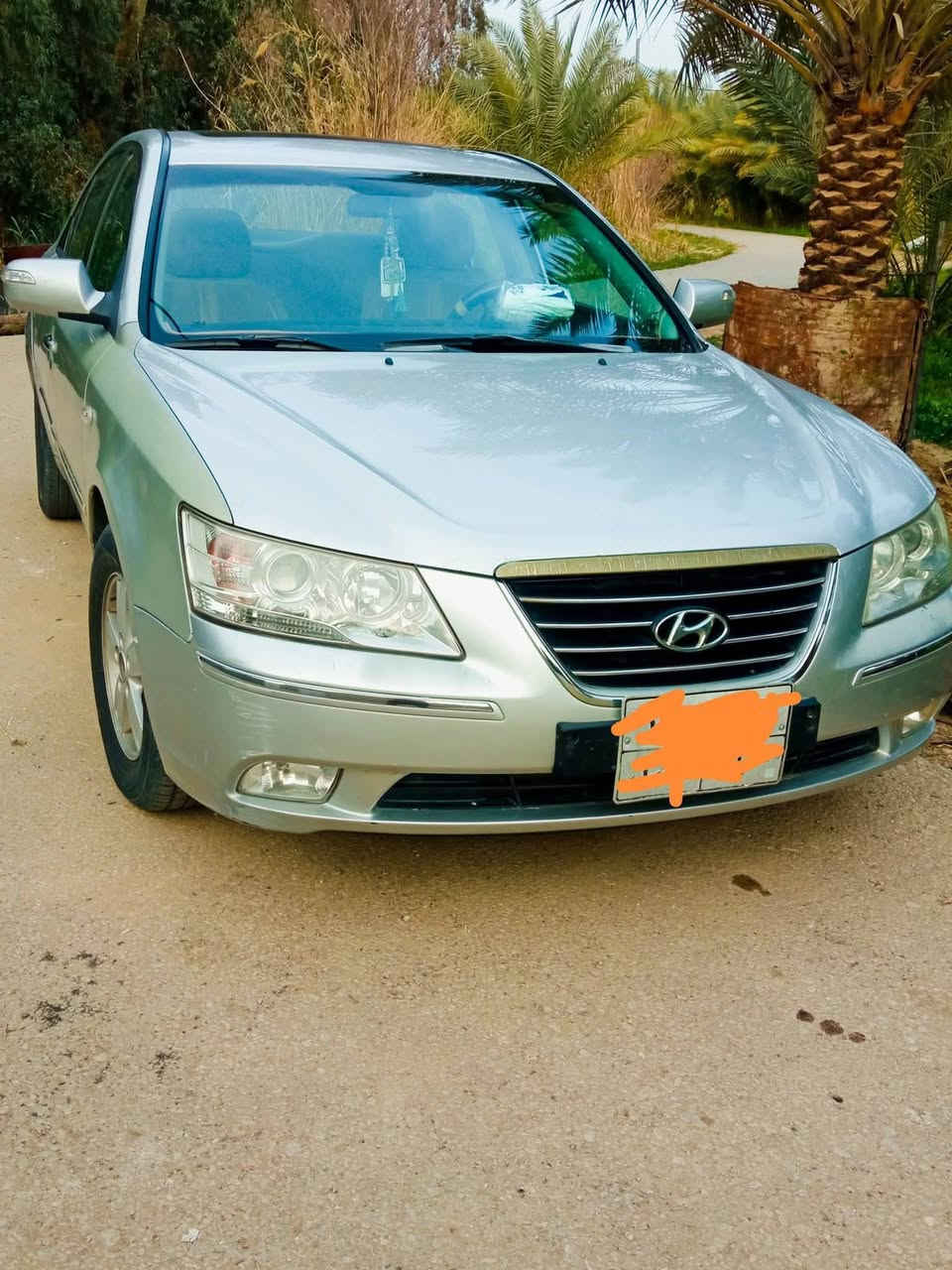 سياره سوناتا للبيع موديل 2009اللون سلفري مكينه 2400السياره بيها فتحه..... وبيها بارد من صفحه واحده  هذا رقمي 
***********
العنوان النجف الأشرف المناذره
