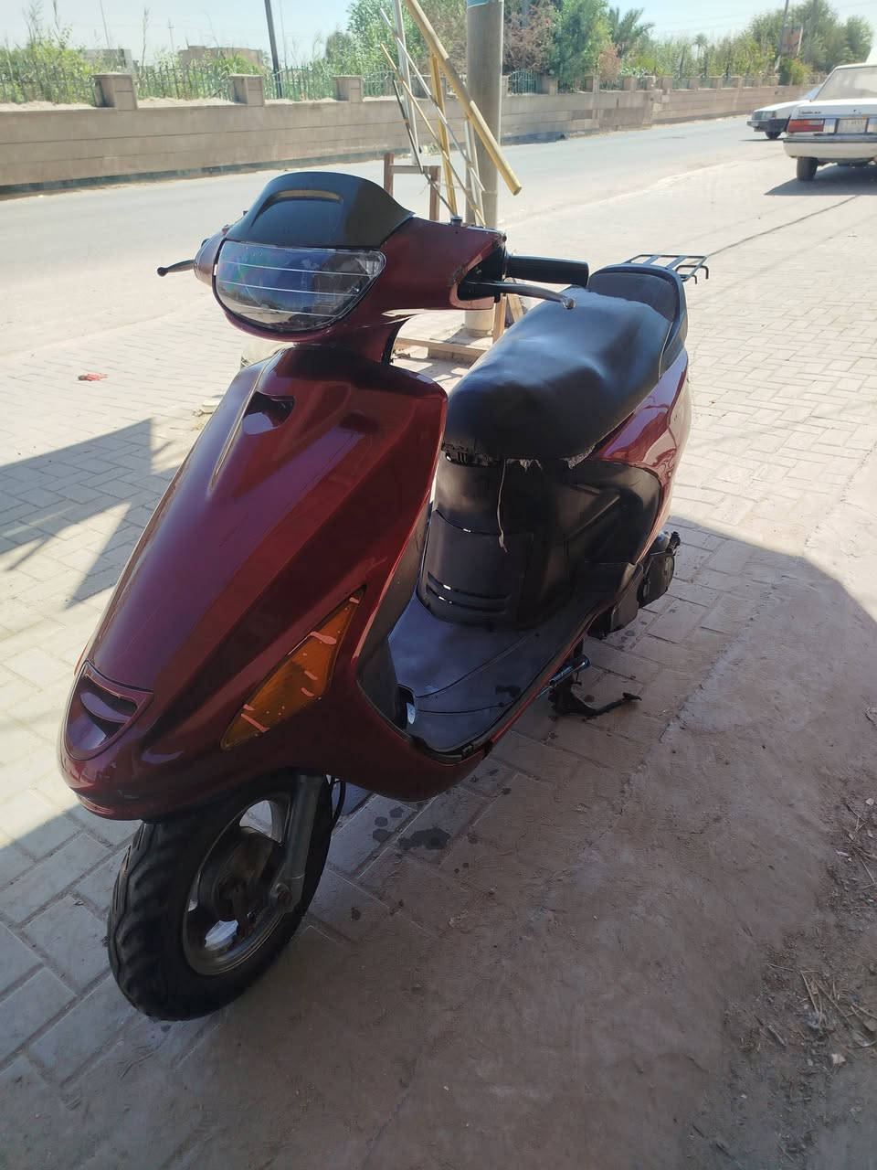 السلام عليكم دراجه فراشه للبيع الدراجه نظيفه كهربائيات كلها شغاله عوزه باتري سعره ب 300 بيها مجال مكان الديوانيه قضاء الشاميه ***********
