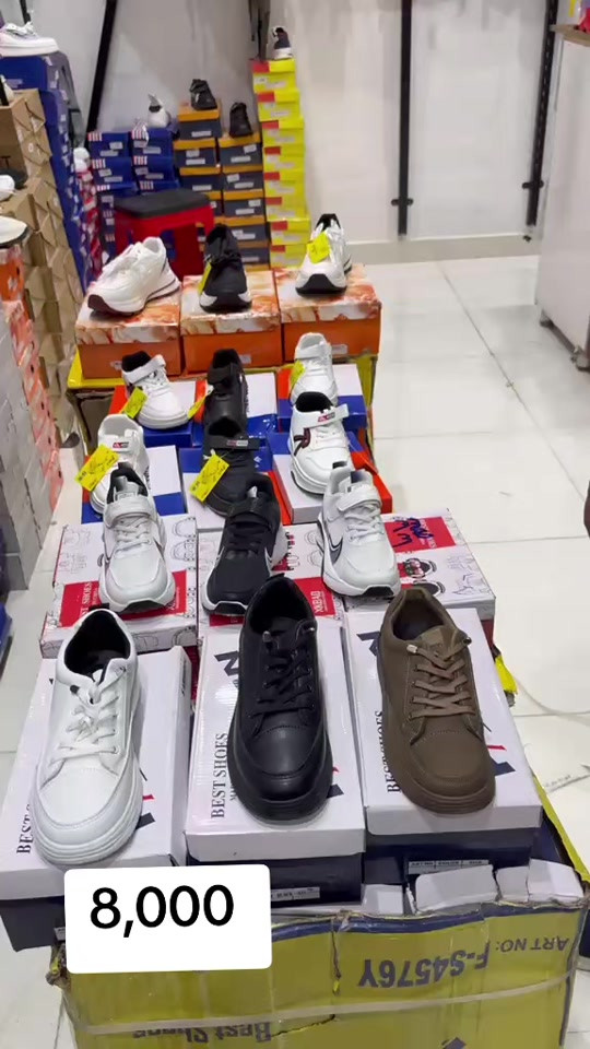 مجمع مصطفى البصام 👟 ✨ وفرنا لكم حذاء شبابي بناتي  السعر 8,000 آلاف فقط! 📍 العنوان: السماوة - الشرقي (قرب مجمعات محمد البصام للأطفال) 📲 للحجز والتوصيل عبر الواتساب: واتساب موبايل 📱 ‭***********‬ القياسات كل موديل مذكور بالفيديو
