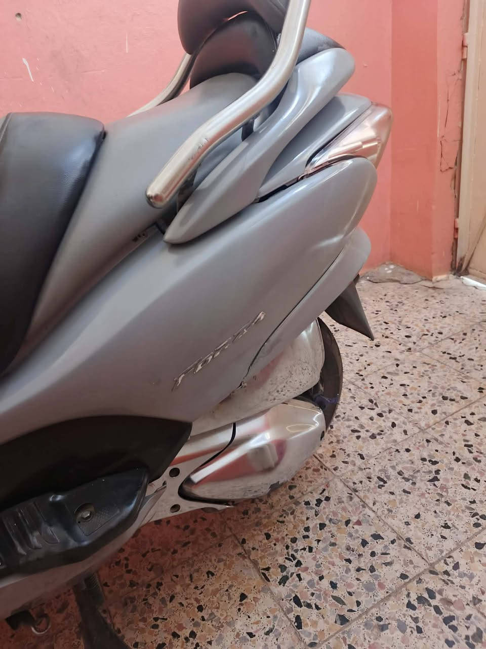سلام عليكم فورزه للبيع سعر 800 اوبيهه مجال رقم الهاتف  *********** اتصل اوبيك خيرر ودلل
