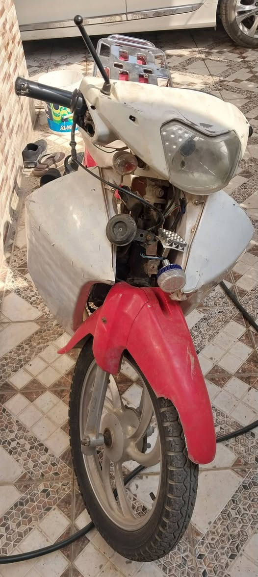 تشتغل • محرك مفتوح • هندر