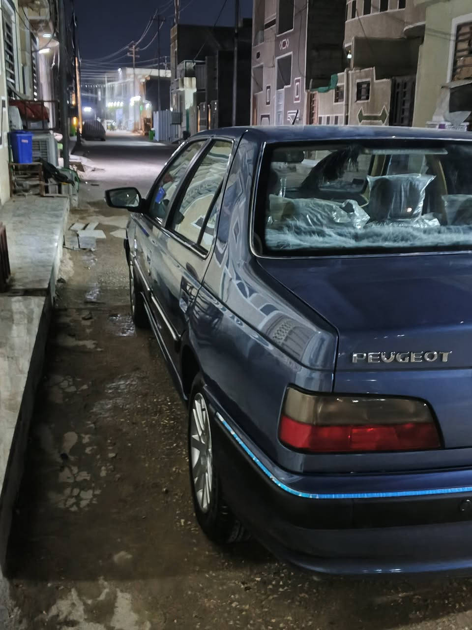 بيجو بارص 2025على وضع الشركه ماشيه 16000الف باأسمي مرقمها بيدي عارضها 82وبيها مجال قليل رقم الموبايل ***********

