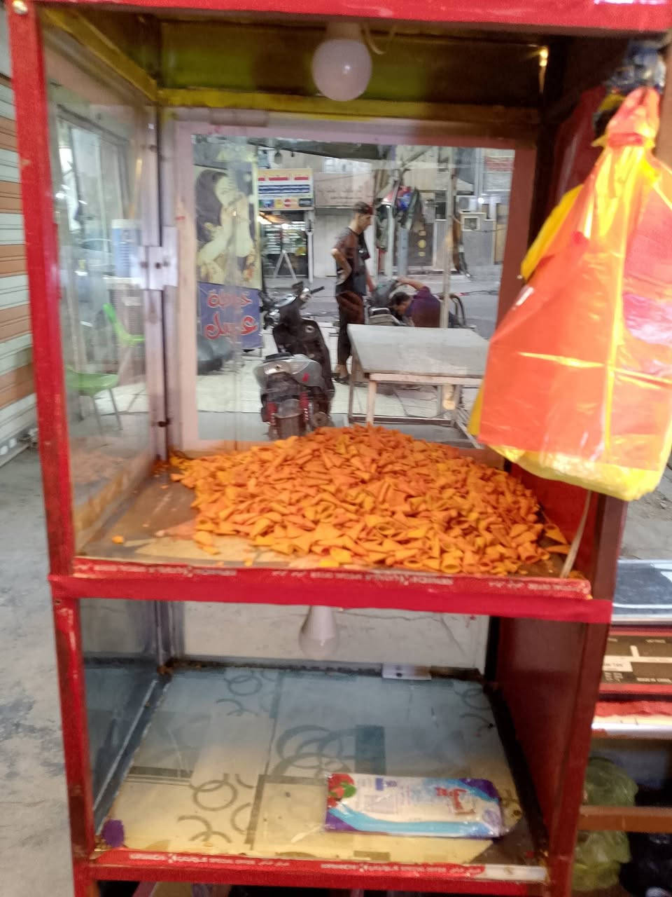 للبيع باترينات عدد 2 بغداد ت ***********واتساب
