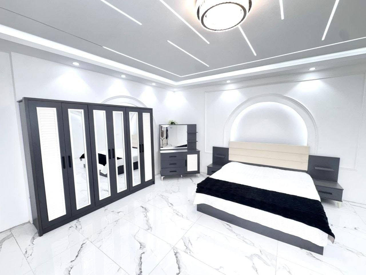 🛏️ غرف نوم تركية أصلية 🇹🇷
✨ جميع الموديلات متوفرة
🚚 توصيل لبغداد والمحافظات
📲 واتساب: ***********
موديل سيلين 📢
🔺 * سيلين  نفرين ابواب 5 قطع*🔺

⚫️كنتور 240 سم  
⚫️ميز تواليت باب و جرار 110 سم 
⚫️كومدي راس عالي عدد 2
⚫️سرير 180*2 متر سرير مخزن 
اصلي جميع النقشات ♦️MDF♦️

🔺السعر بالدينار العراقي 825ألف
