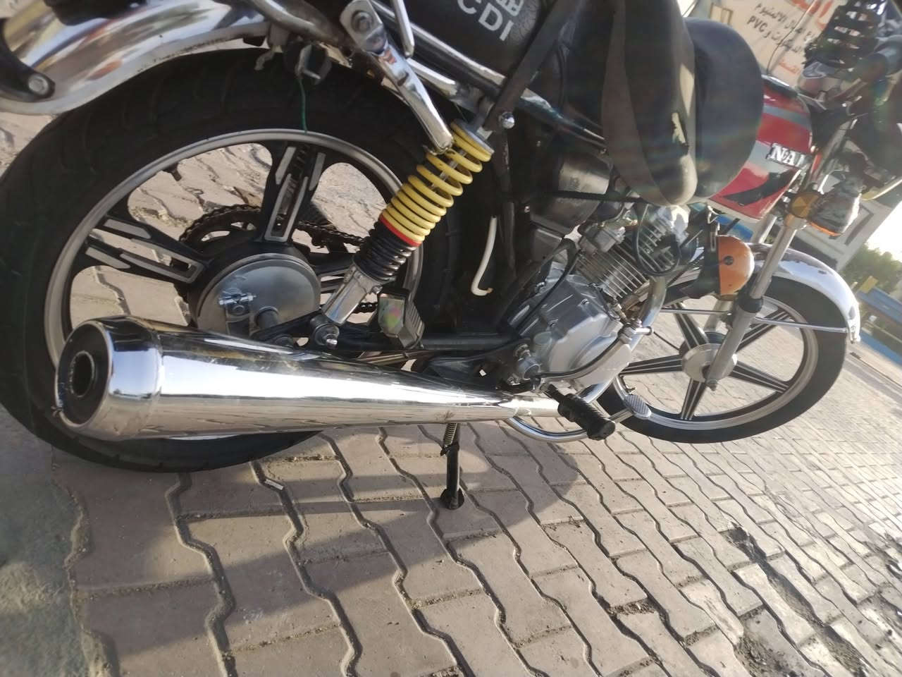 نامه • ٢٠٢٥ • مكينة مكفوله