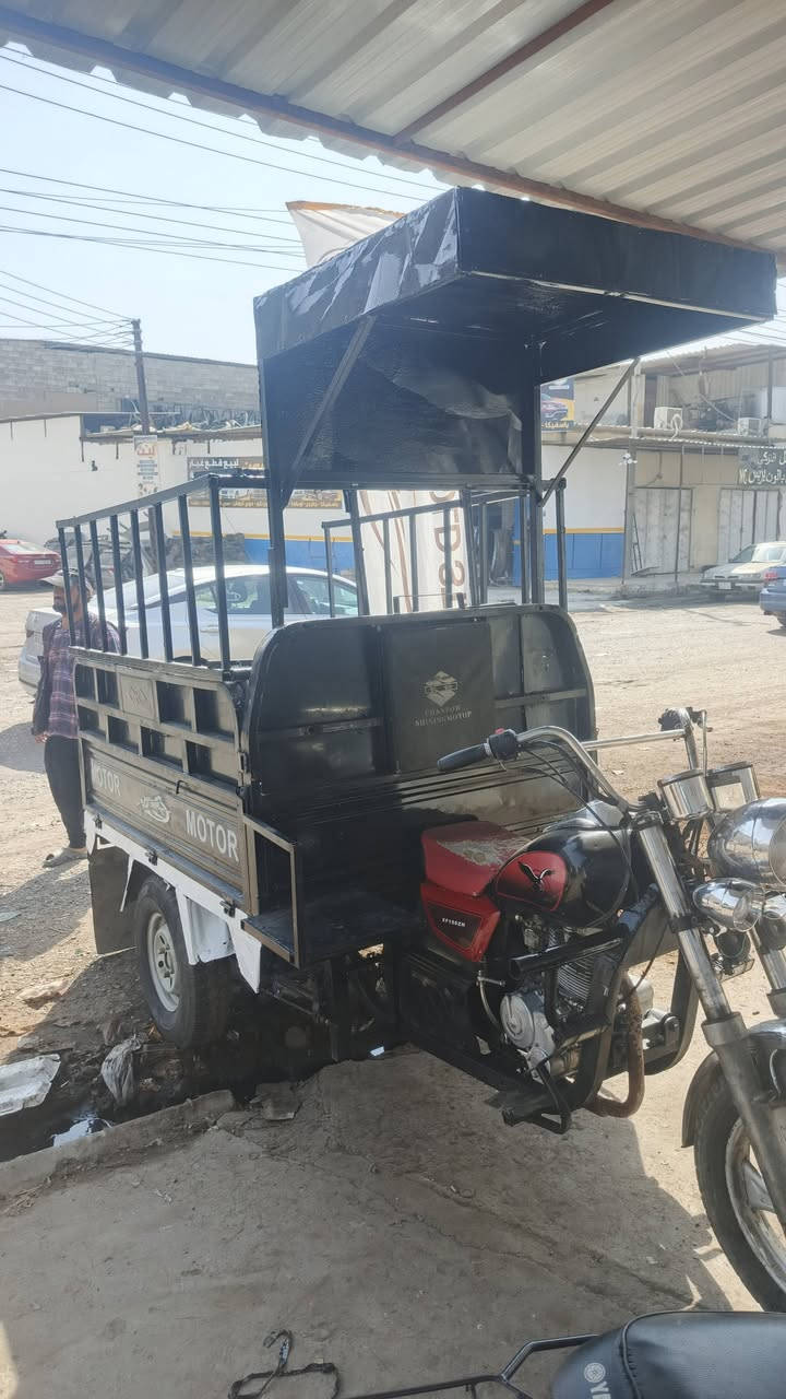 ستوته للبيع نظافه مثل ما موضح بالصوره مكاني موصل الايمن وايرمنيه كلها شغاله بيها منافيس طقم  تاير جدد السعر 1,350 وبي مجال تواصل معي عبر الواتساب الى شراي***********
