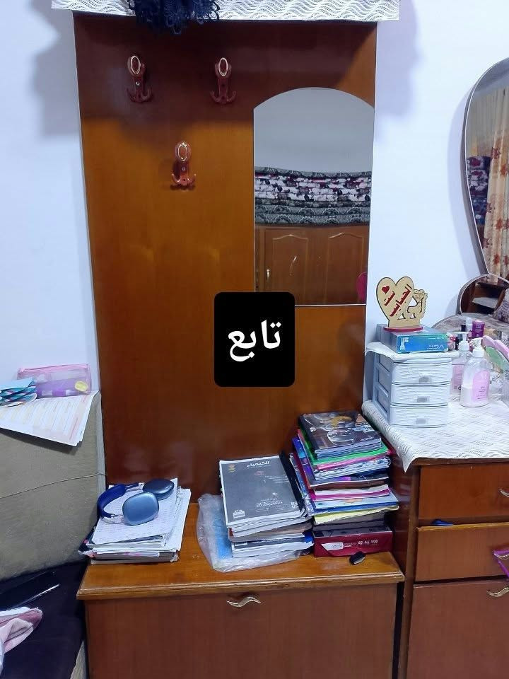 السلام عليكم
اغراض للبيع
للاستفسار اكثر
***********
***********

نص مكتوب في الصور:
- ٥٠٠٠
- ١٥٠٠٠
- ۳۰۰۰۰
- تابع
- ٧٥٠٠٠
- غرفة نوم كاملة سعر خاص