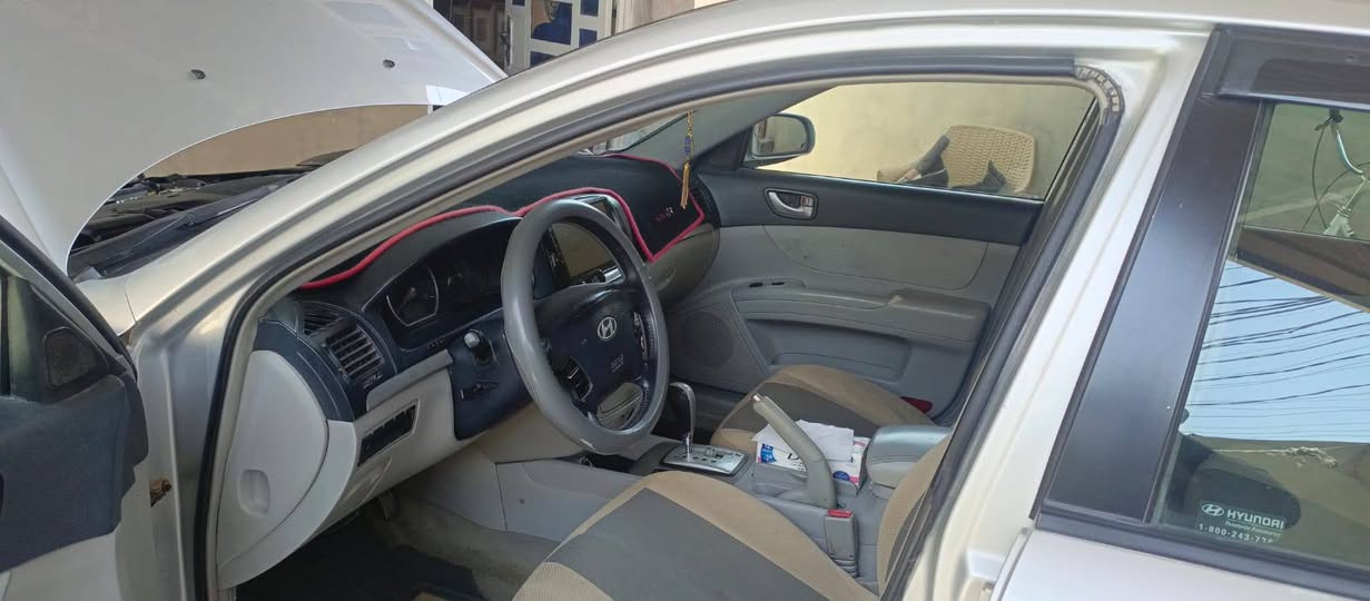 سلام عليكم للبيع سوناتا موديل 2008 محرك 3300 تبريد شغال تخم تاير وارد امريكي حادثه جوه قبق البانزين طخه خفيفه سياره جاهزه ما تصرف عليه العنوان واسط العزيزيه السعر 95 وبيه مجال مكلف بالنشر رقم صاحبه***********/***********

