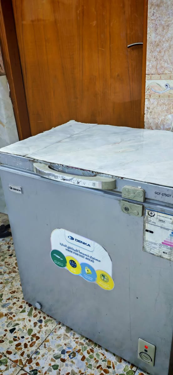 مجمدة للبيع
كشره نضيف كما موضح بالصور ماطورة جديد 👌 بس بيه ليك رايدة  ١٢٥  الف
مكاني نجف حي الانصار ***********
