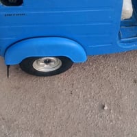 تك تك للبيع موديل عشرين فقط دوس معمره وبيها لغد راجع شركه التك ما عوزه...