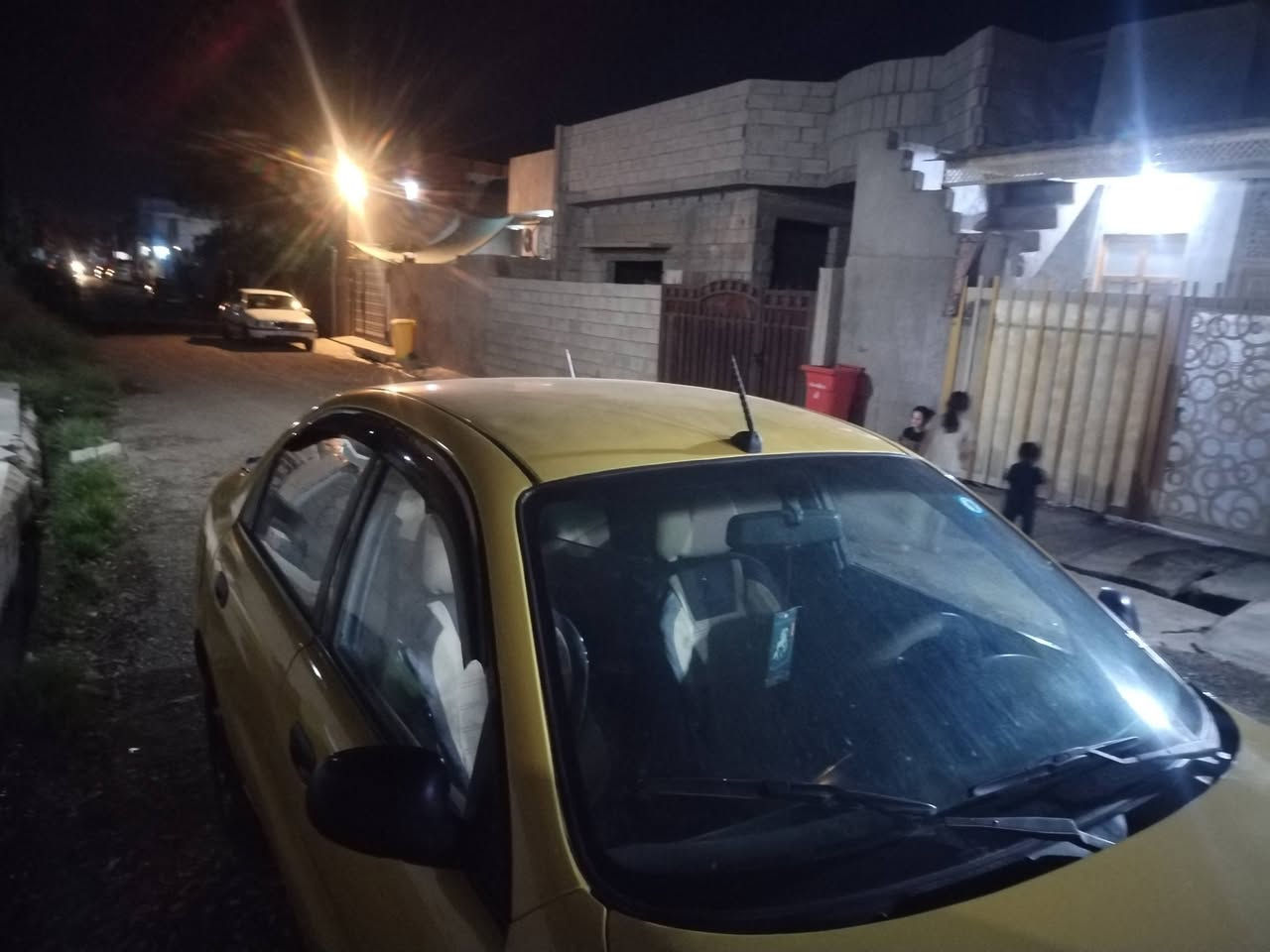 دايو لانوس كير اوتوماتيك كير محرك بالشرط لون ليموني خصوصي بي بطاقة بنزين للبيع او مراوس سعر ٤٠ مكاني كركوك حزيران قرب أسواق انور ***********
