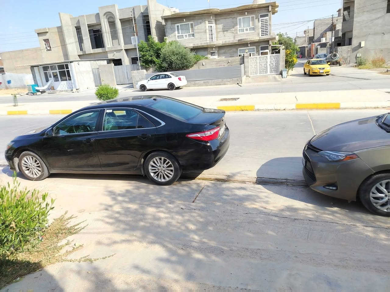 بيت للبيع اركوازي كيعان وريا طابو زراعي فول سيراميك
مساحه البيت ٢٤٠ ركن / ع سايدين 

خدمات فول تبليط مجاري خطين ماي 

غرفتين نوم / هول / استقبال / مطبخ حار بارد /

صحيات داخليه خارجيه / حديقتين / كراج /

السعر 57 بي مجال 

اللاستفسار ***********
