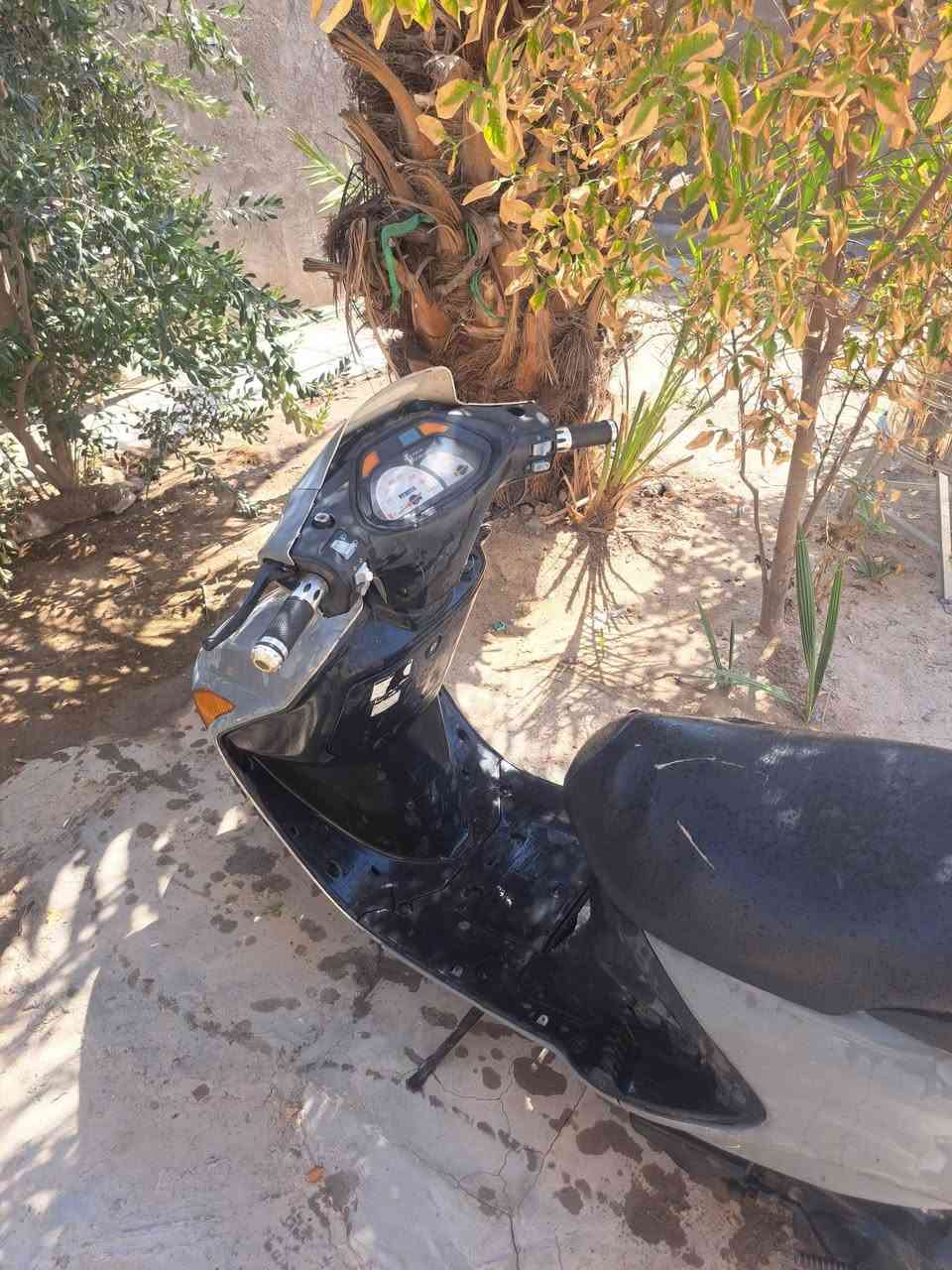 فراشه فحل جديده بس متروكه جانت شرط نكره سلف كهربائيات كله شغاله تجي وتفحص شرط ناعمه تخبل ما مفتوحه  مستعجل ع بيعته اتصل ***********
