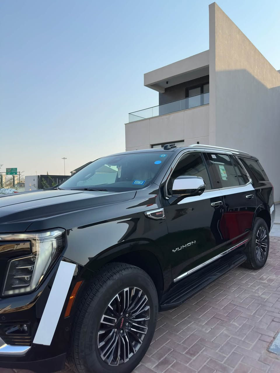 السلام عليكم…
للبيع ارخص واجدد
GMC ELEVATION 
موديل 2025 رقم بغداد ضمان شركة المنصور كفالة عامة من الصبغ والبارد والتبديل وكلشي والسيارة ماشية 
((24 الف كيلو))مواصفات السيارة: 
_كامرات 360 درجة
_محرك السيارة 8 سلندر 5.3
_رادار امامي ورادار خلفي
_داتا شو
_شاحن لا سلكي
_كشنات كهرباء
_صندوق كهرباء
_شاشة كبيرة
وبعد غيرها من المواصفات
السيارة ضمان شركة المنصور
مكان السيارة البصرة 
وسعرها 610 
للأستفسار ***********
