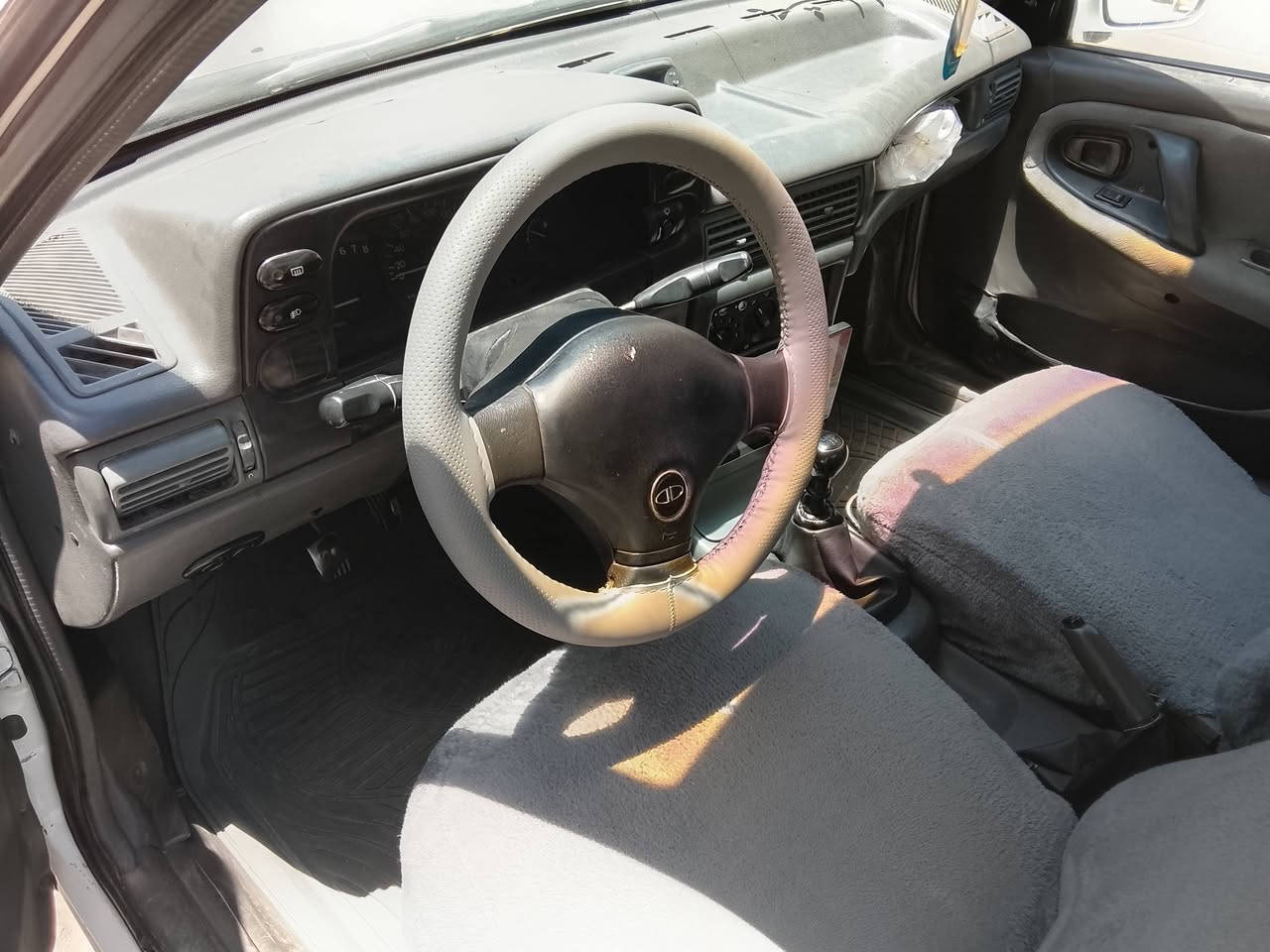سلام عليكم دايو سلو للبيع موديل 95تبريد شغال دفتر بنزين بي سنويه 28 رقم هاتف ***********
