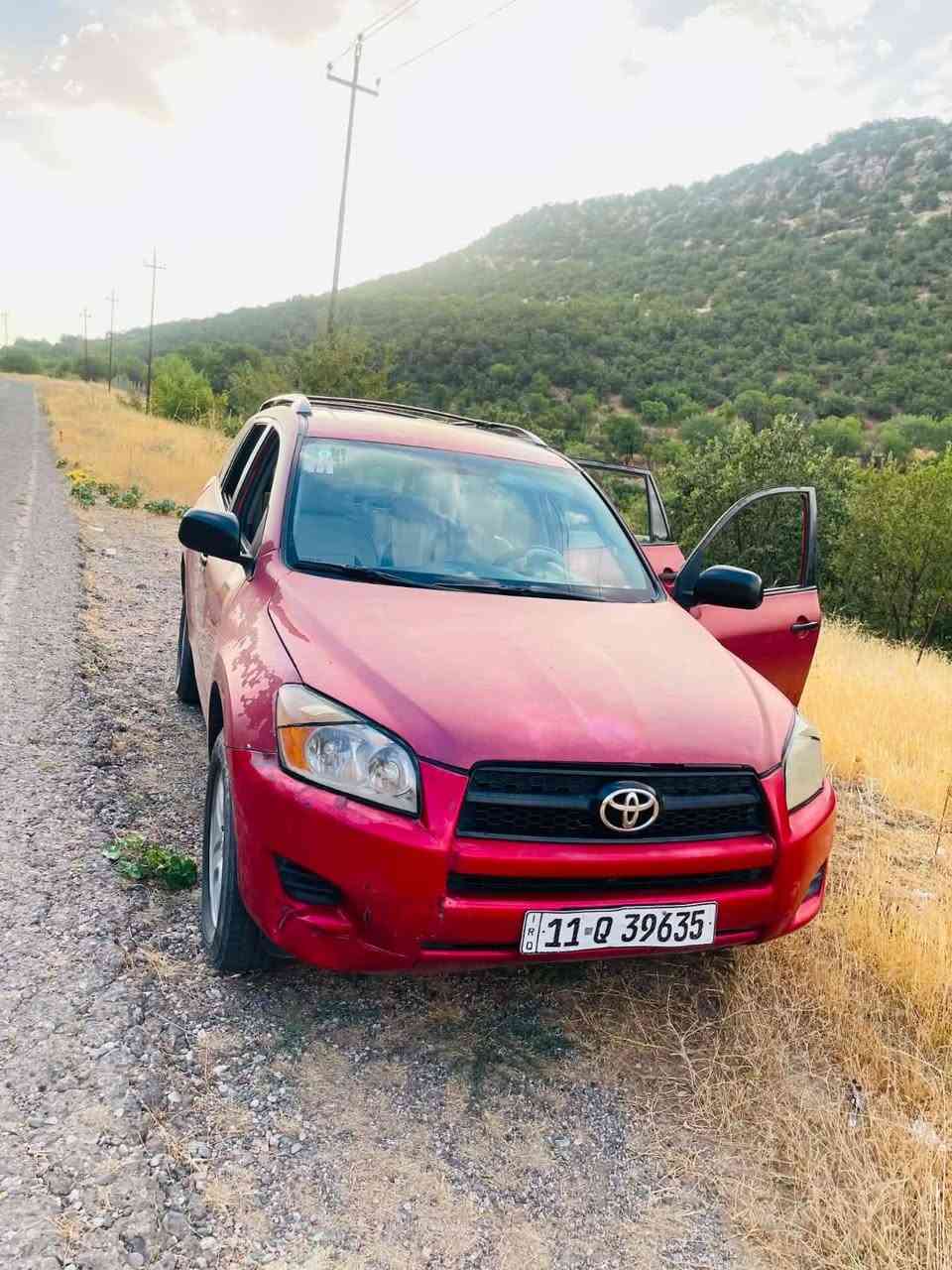 تويوتا راف فور (Toyota RAV4) موديل 2011 – للبيع
الموديل: 2011 (مواصفات أمريكية).
​الرقم: بغداد (باسمي  السيارة / ملكية مضمونة وتحويل مباشر).
​المكان: كربلاء المقدسة.
​الضرر والصبغ: حزام أثر جراد (صبغ تجميلي واقع حال بدون حوادث قوية أو دواخل).
​الحالة العامة: السيارة جاهزة من كافة النواحي، محرك ومكفولة من الأمور الأساسية والجاهزية للتحويل.
​للتواصل والاستفسار (الاتصال أو واتساب):
***********

السعر 91 وبيها مجال ❤️‍🔥
