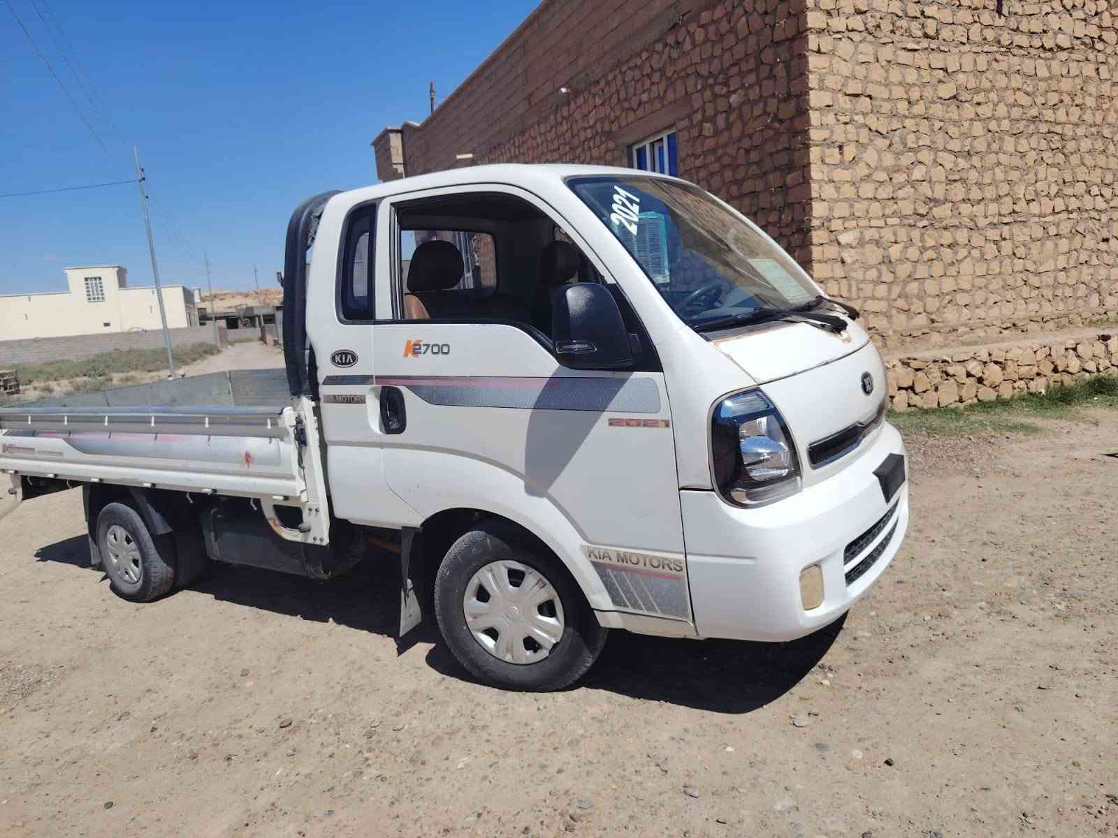 السلام عليكم اخوان سياره البيع كيه موديل 2021 رقم الانبار تحويل مباشر سنويه جديده سياره جاهزه مكفوله من صبغ وضربه رقم شاصي واضح سعر 120 وبيهه مجال بسيط عنوان الانبار رمادي جزيره خالديه ***********

نص مكتوب في الصور:
- 2021