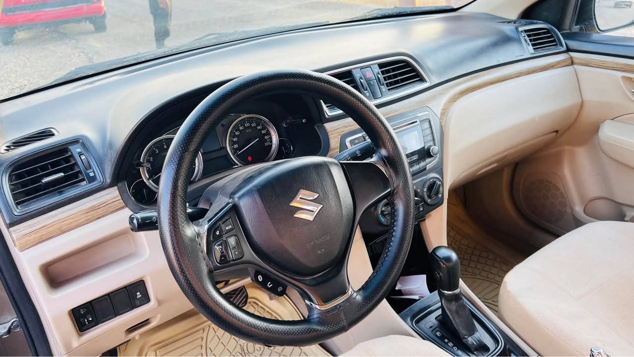 سوزوكي Suzuki Cia2019.ته نيا قه باخ صندوق وه چه مه لوخيكي صبوخه هيچ په ره شوتيكي نه په قيوه گيرومه كينه ي به شه رت دومليون حه فتاهزارغرامه ي له سه ره.سعري85وه ره قه و كه ميك مه جال.ژماره ب ته له فون(***********) اكر, نينوى
