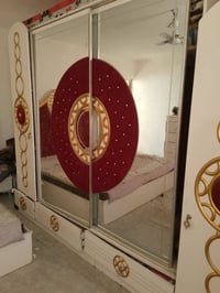 غرفة نوم • للبيع