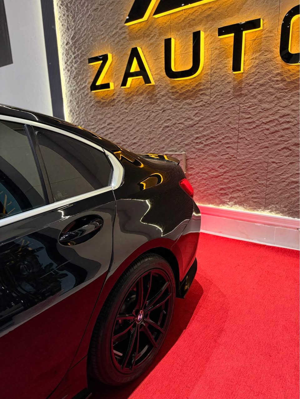 BMW 330 i KIT 340 2020 Xdriv  STAEG 1
موديل 2020 
4 قطعە صبوخ بدون دەواخل
ارباک فقط تکمە

ماشية 83 ميل

فول مواصفات البي ام معروف

3 انضمة قيادة ايكو - سبورت - نورمل
حساسات - شاشة دجتل

رادار امامي خلفي  - دفع خلفي السيارة

كشنات جلد

شاشة دجتل

لايت ليزري مع الستيرن

محرك 2.0 توين تيربو

اوتو ستوب - اوتو هولد

سعر 194 
للتواصل ***********
مكاني اربيل أربيل, العراق
