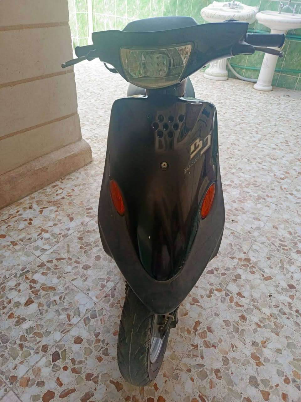 سلام عليكم بيجي البيع دراجه حاويه نضيفه سعر ٧٥٠ بيها مجال قليل ***********
