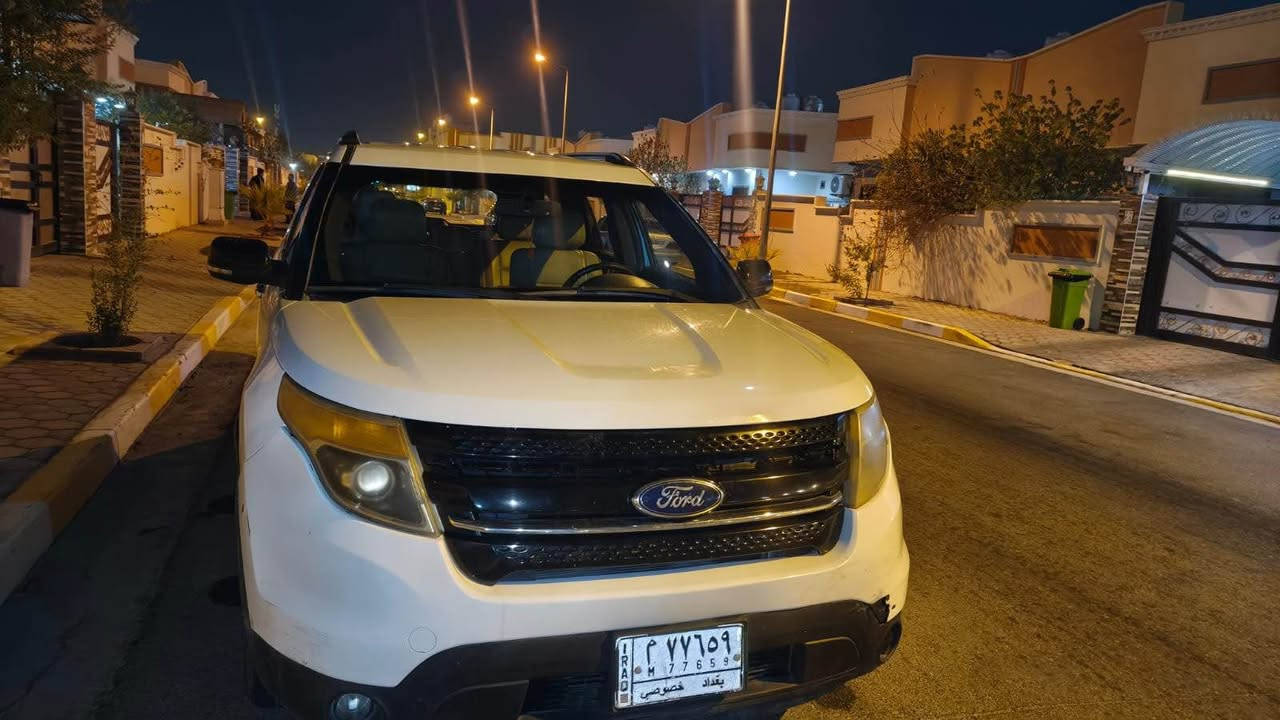 اكسبلورر 2014 xlt محركها 6 سلندر 3500 قبل 9 اشهر شديته هو والكير سويه 
رقم بغداد سنويتها لسنة 2017 
حادثها بسيط في امريكا ورافق الصور
بدون صبغ مابيها صبغ اكو بارد قليل بالباب الخلفي
شاشه كبيره
كشنات الامامية كهربائيه
السعر 138وبي مجال 
السياره موجوده بالبصرة

*********** البصرة, العراق
