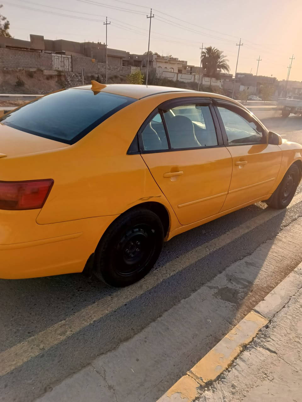 السلام عليكم سوناتا امريكي موديل 2010ضررها بنيد وجاملغ وشبر بل تكمه باقي التفاصيل خاص  الاتصال ع الرقم ***********واتس متواجد
