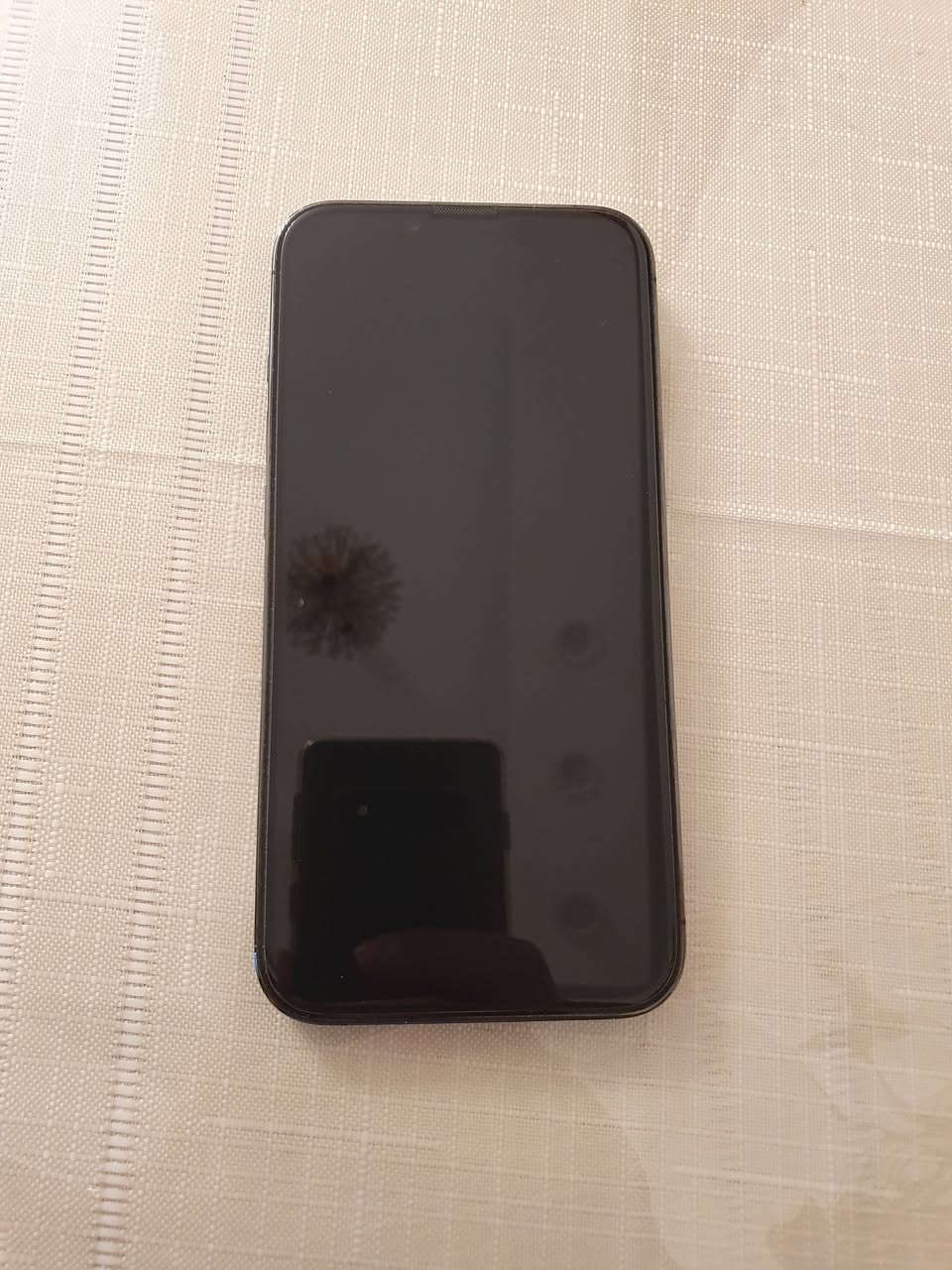 السلام عليكم .. للبيع فقط  iphone 13 pro
ايفون 13 برو ذاكرة 128 گيگا بايت عربي اصلي شرق اوسط ضمان وكالة ABM
الجهاز مستعمل استعمال نظيف و قليل 
حاله حال الجديد ما بي اي ملاحظة ولا اي خلل 
بلادي بوضع الشركة من اشترينا الى هسة ( يعني بيد وحده ما مبيوع ) .. هيلث البطارية 88 
ملحقاته كلها كاملة الباكيت و السماعات و ويا شاحنة اصلية .
السعر 625 الف دع  
المكان بغداد الرصافة
الجادين بالشراء الاتصال : ***********
مع الشكر
