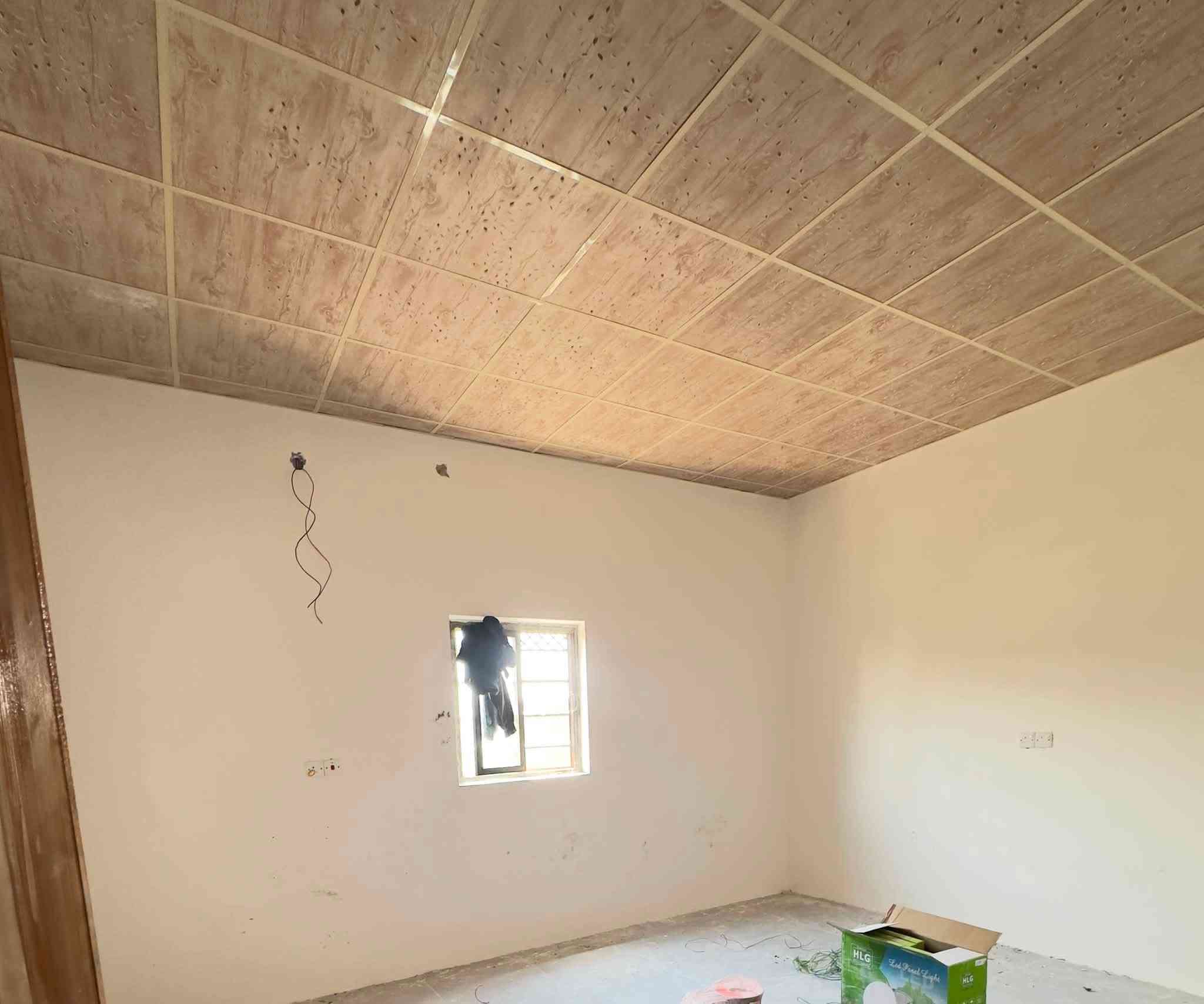 يتوفر بيت للاجار طابق اول(فوق الطابق الارضي)  بناء جديد في منطقة مهيجران ابي الخصيب 
 
يحتوي على غرفتين منام +مطبخ+ديوان +كليدورات ثنين   البيت مجهز للسكن من كل شئ خزان ماء اساله وخزان ماء حلو وماطور تصعيد ماي  واضويه  وكيزر   
 سعر الايجار 450 وبي مجال بسيط
* يبعد عن شارع ابي الخصيب الداخلي دقيقة ب سيارة ايضاً جميع الخدمات يمه من مستوصف ومطعم ومخبز وفرن و مدراس وجامع وحسينيه
للاستفسار عن القياسات والامور الاخرى اتصال على الرقم او تواصل على الواتساب
***********
