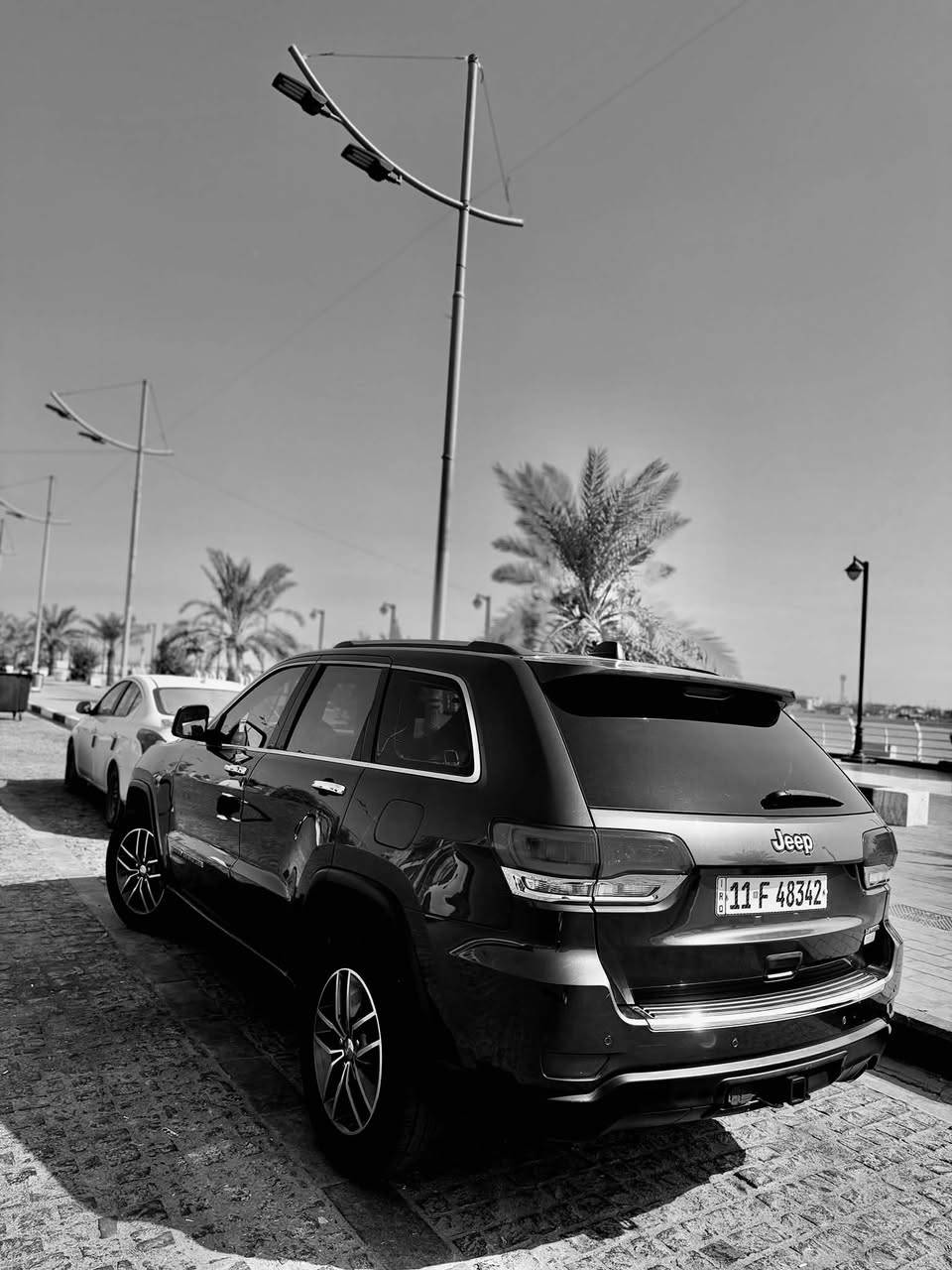 السلام عليكم للبيع جيب شيروكي مديل 2018 لمتد فول مواصفات عده الفتحه شاشه چبيره اشاير بالمري وارد امريكي حادث مدكر وبنيد وبارد بالمدكر الوره تشغيل عن بعد بصمه لايت زنون للبيع او مراوس بتاهو 2015 فما فوق وانطي فرق السعر 175 وبيها مجال حك الجيه الاستفسار مراسله واتساب الرقم *********** المكان البصره حي المهندسين
