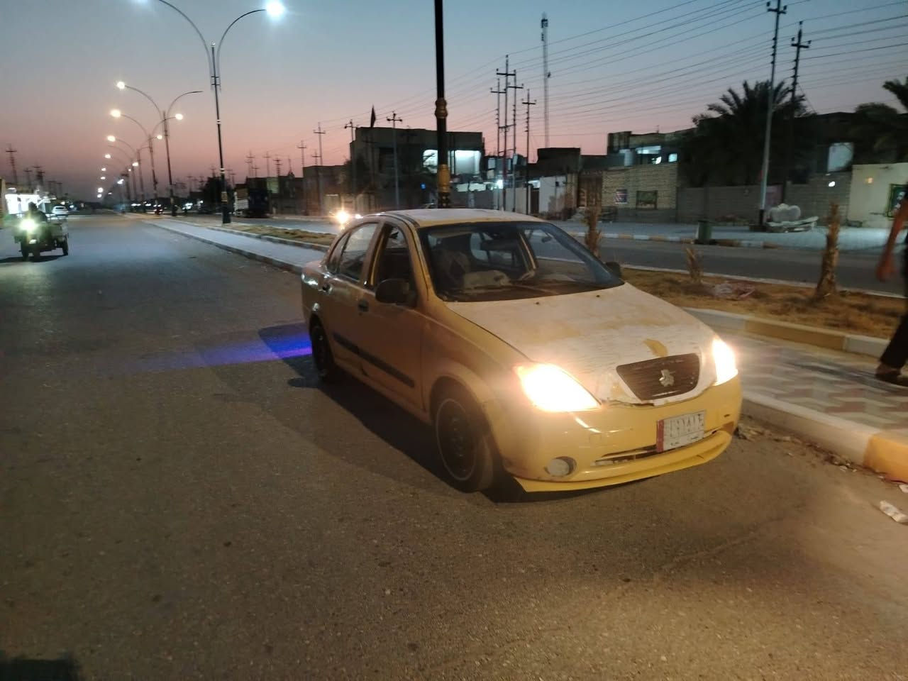 السلام عليكم 
سياره طيبه الرقم بصره المكان الناصريه 
محرك وكير خير من الله كهربائية كلها شغاله 
السياره ما عوزها شي السعر 17 وبيها مجال 
الاستفسار ***********
