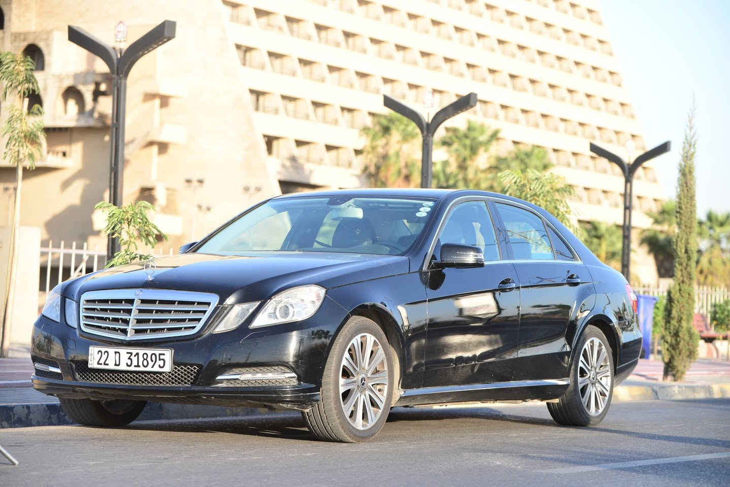 E200 للبيع او مراوس بعالي
2013 موديل 
سعر 180
كلين بدون ضرر كفله عامه بيه مكانين بارد فقط 
غاز + بانزين 
محرك ٤ سلندر 
كشنات كهرب 
تحكمات سترين تثبيت سرعه 
*********** موصل بي واتساب
