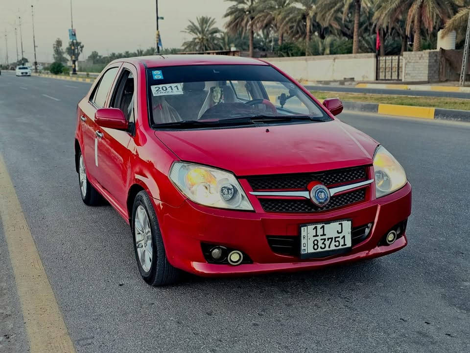 سلام عليكم
السلام عليكم 
جيلي ام كي 2011 
مكفوله من الضربة القوية 
كير ومكينة بلادي. بيه خيط تبخير
تبريد ثلج
بيه ضربه بسيطه بل جاملغ خلف السايق وصبغ هلالات خلفيه
هزه ورقم جديد بغداد مشروع وطني 
مكان السياره بغداد الدوره ابودشير 
السعر 38 وبيه مجال بسيط 
رقم تلفون وبي واتساب ***********
