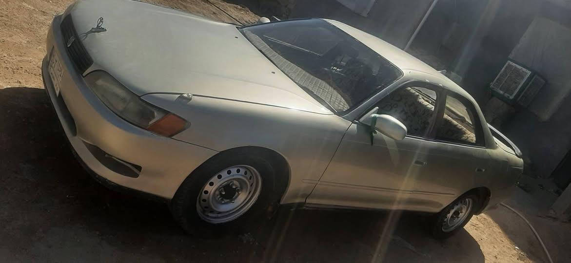سياره مارك نفخ للبيع سياره نظيفه حداديه نص ونص كير ومكينه 2500 رقم ذي قار تايرات جدد  الاتصال بالرقم  *********** محتاج واريد ابيع المكان ذي قار قلعه سكر
