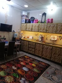 البوبيات عامود 73 • ١٠٠م • مؤثث