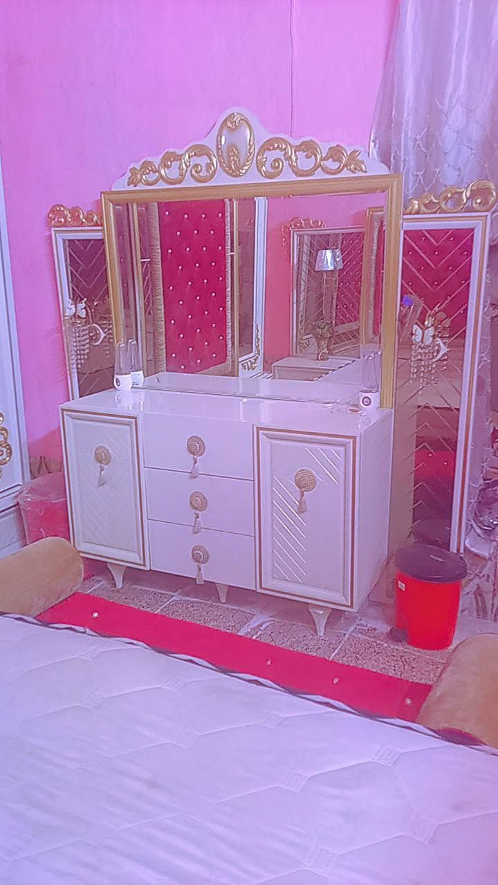 السلام عليكم غرفه غشاب للبيع سعر 750 مكان رميثى رقم الهاتف *********** مكالف بنشر شراي ينتصل على هذه رقم
