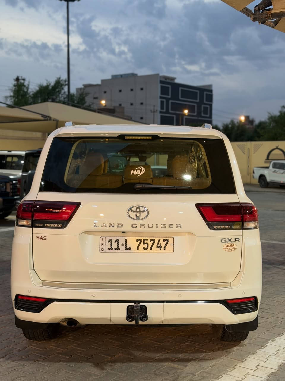 لاندكروز • ٢٠٢٢ • ٧٠ الف