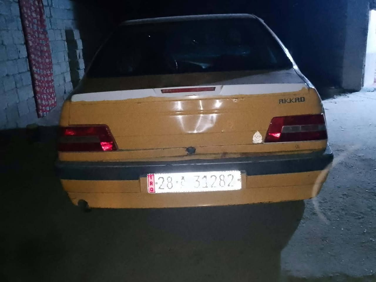 سياره للبيع مكنيه وكير مشروطه اسعر ٢٨ وبيه مجال مكاني نجف جسرام عباسيه ***********
