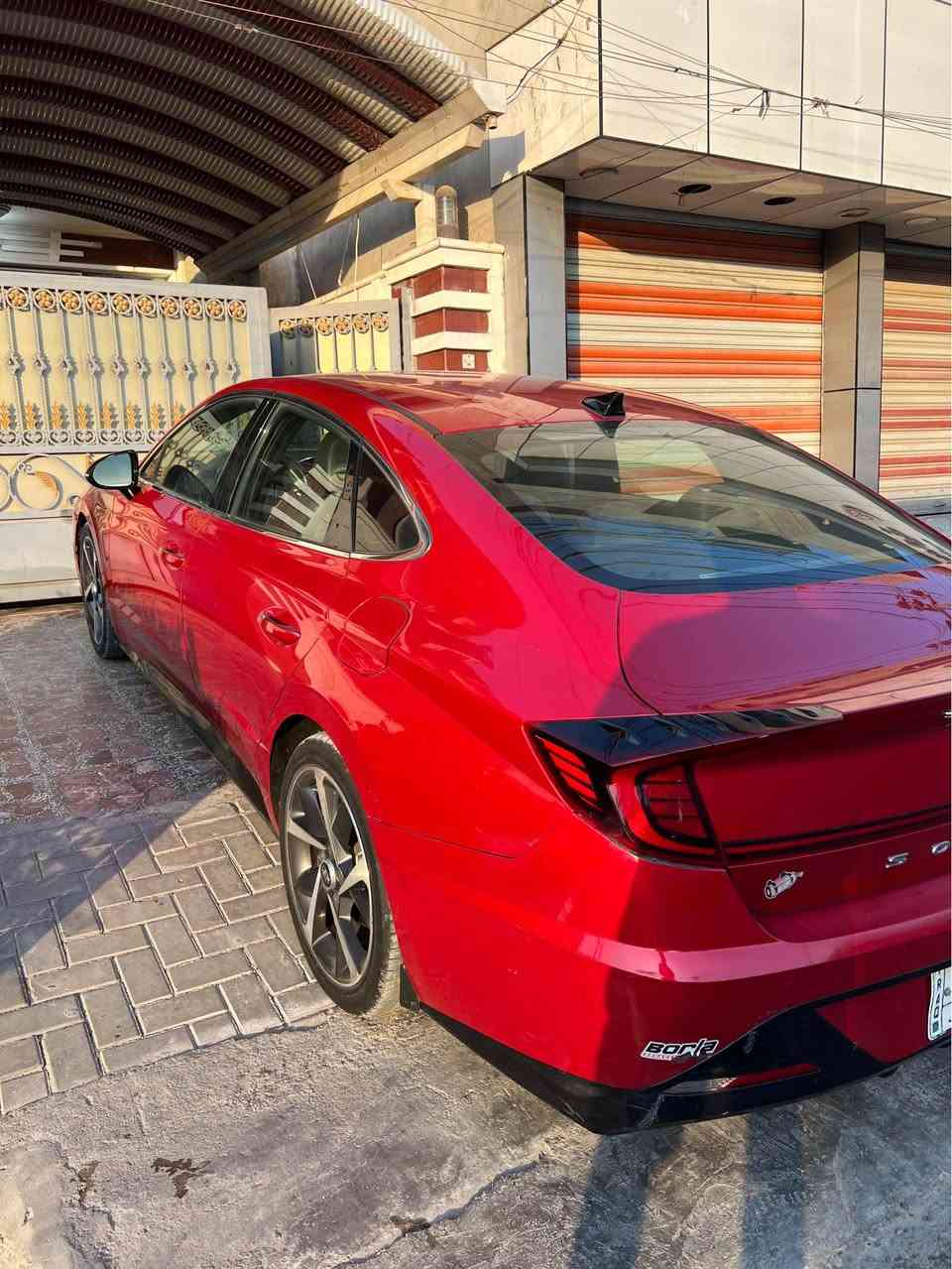 هيونداي سوناتا مديل 21
سياره حادث جاملغ او بنيد ربع
صور موجوده بل منشور

موصفات 
بصمه 
كشنات جلد
شاشه متصله دجتل
ردارات امامي خلفي جانبي
قياده الي خروج عند مسار مثبت سرعه
صندوق ذكي يفتح عند اقتراب
دوس او مري اسود لامع
لايت امامي خلفي لد
ويل ان لاين رياضي ابلادي 
اوتو هولد او هاند بريك بصمه
لد ترحيب ابواب
تبريد قطعتين

مكان سياره بغداد

رقم تلفون :*********** بغداد, العراق
