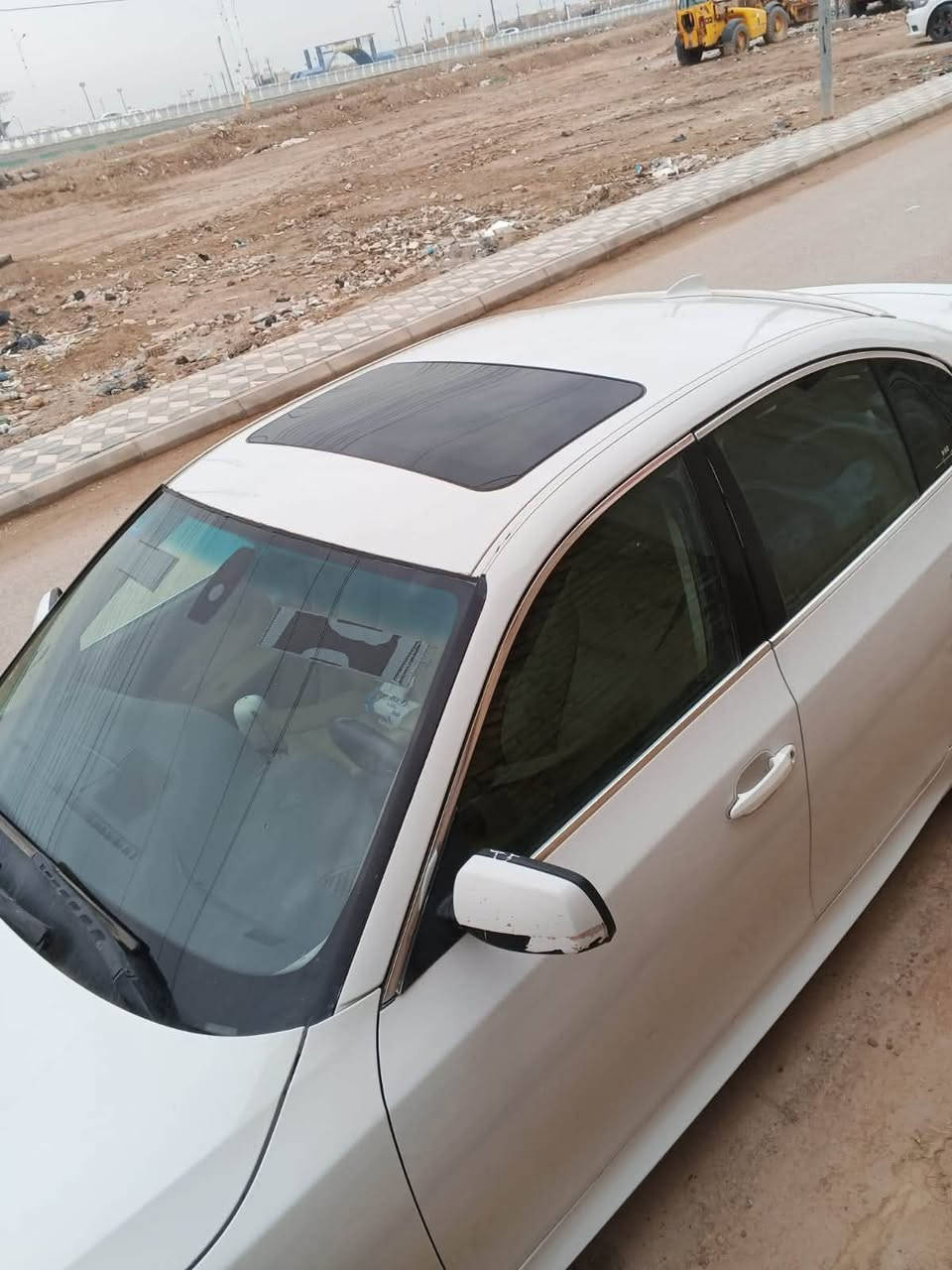 السلام عليكم 
للبيع e60
الموديل ٢٠٠٨ خليجي
رقم بغداد هزه وسنويه ورقم جديد 
حجم 530
السياره كير ومحرك كهربائات كلها بشرط 
السعر 117 ورقه  
مكانها بغداد
والصور موضحه امامكم 
للأستفسار:
 ***********‬ اثير
*********** اسيا
