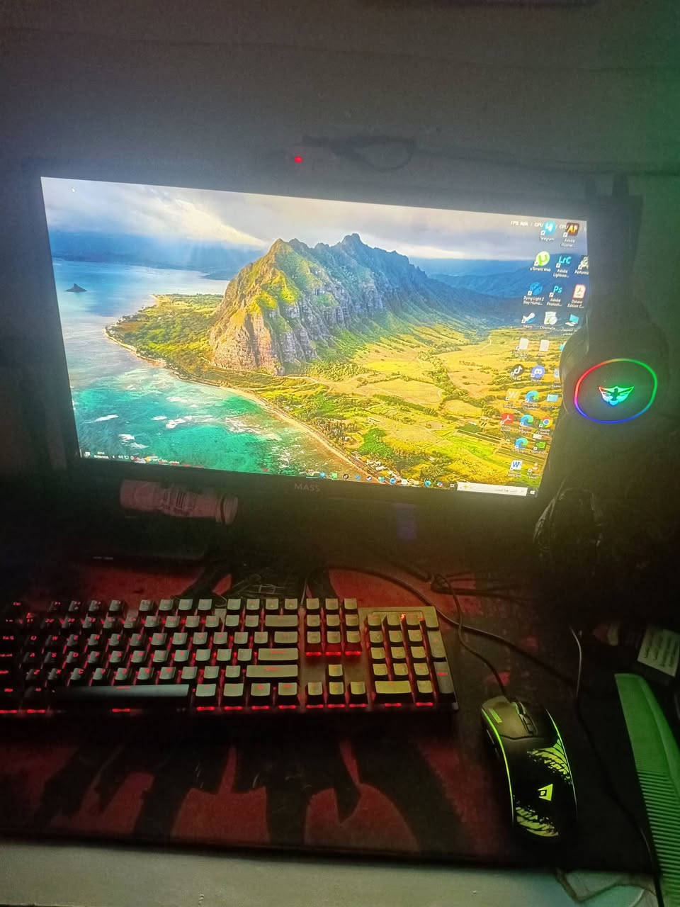 PC البيع 
كارت شاشه 2060
رمات 16كيكه 
ذكره واحد تيره 
ستفيار 
سعر ٧٥٠ بيه مجال
وتساب ***********
