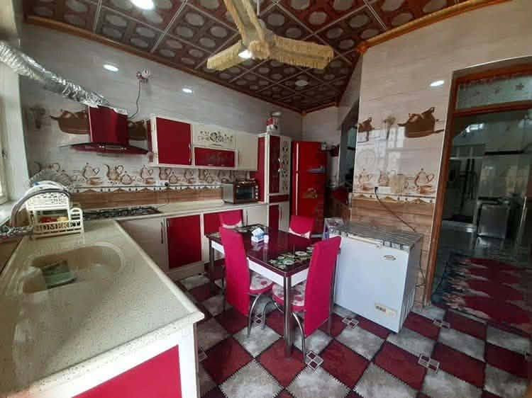 🏠 للبيع بيت سكني مميز
📐 المساحة: 150 متر
🏡 طابقين – البيت كامل مكمل
✨ الأرضيات: سيراميك بالكامل
🔹 الطابق الأول:
• غرفة
• صالة
• استقبال
• مطبخ
• مجموعة صحيات
🔹 الطابق الثاني:
• غرفة
• صالة
📄 السند: زراعي – سند 25
موقعه حي الامير الفرع المقابل لخان مندي ابو شاهر 
📍 يبعد عن الشارع: 80 متر
💯 البيت كامل ومكمل وجاهز للسكن.
📞 للاستفسار والتفاصيل والسعر: مراسلة خاص أو اتصال.
***********
