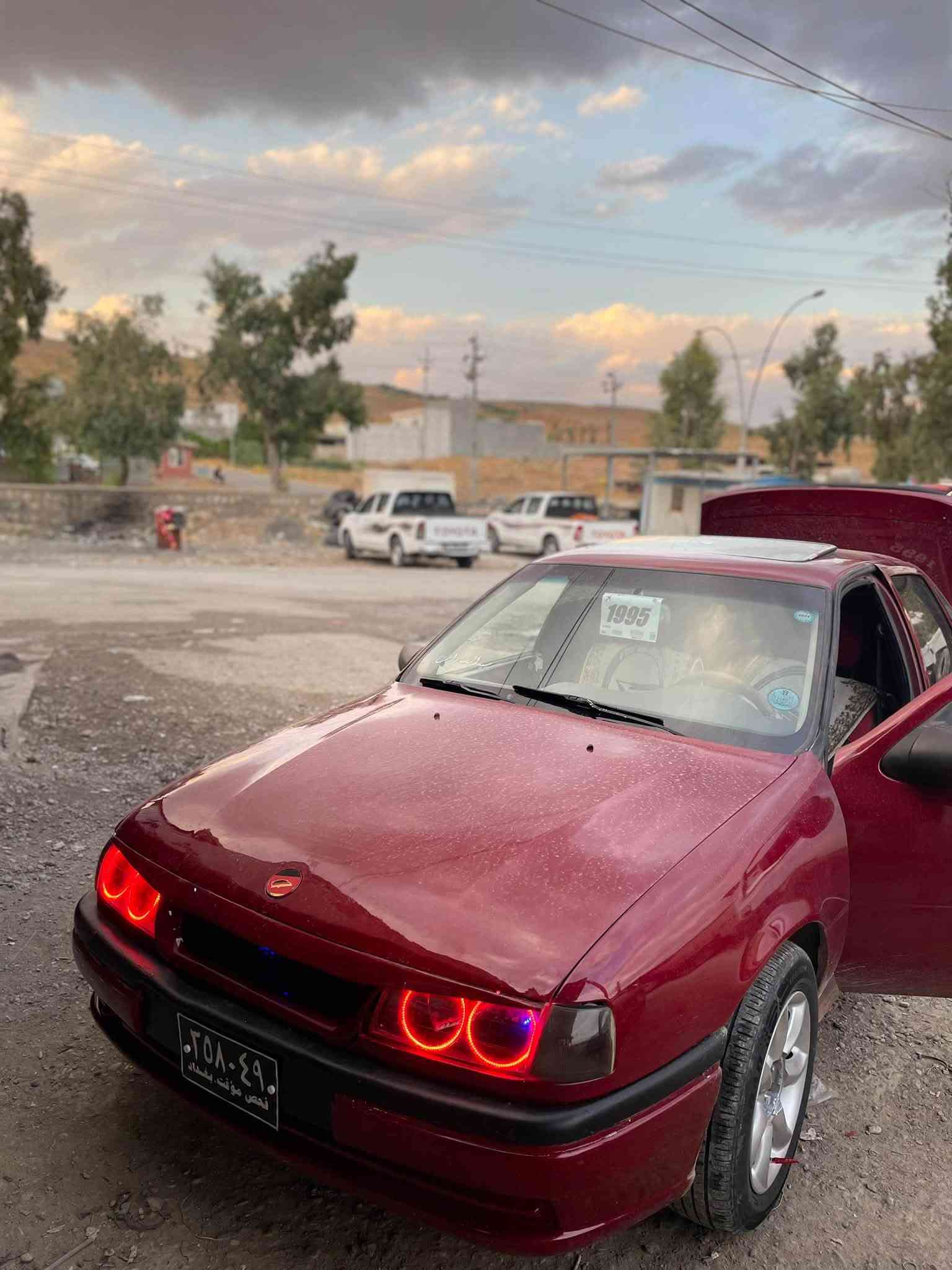 سڵاو لەماڵی گەنجان
ڤیکترا مۆدیلا ١٩٩٥ مەکینە ٢٠

بۆجوانی حیزامە 

گیرو مەکینە شەرت 

ئارم پلاستیک سلێمانی 

تەقەو رەقە شەرت  

لیدراو  شتی نیە  

سەیارەکە تابڵەی جوانە 

ژمارە *********** 

ماڵی گەنجان 🌹
شوین کۆیە
