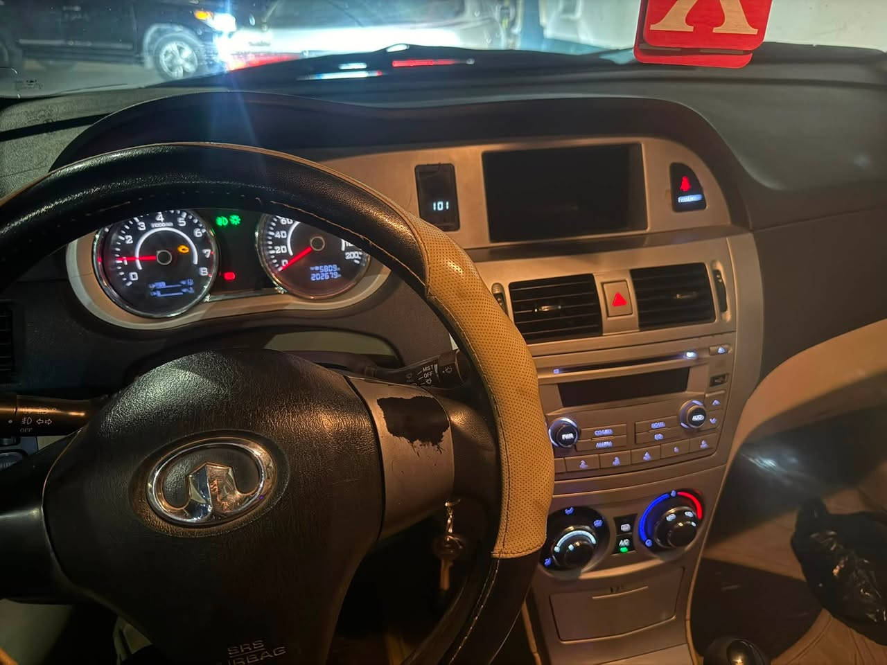 كريت ويل فولكس للبيع موديل 2013 رقم بغداد بأسمي  تبريد تدفئة  السيارة  جديدة بمعنى الكلمة السعر 55 الاتصال على الرقم ***********
